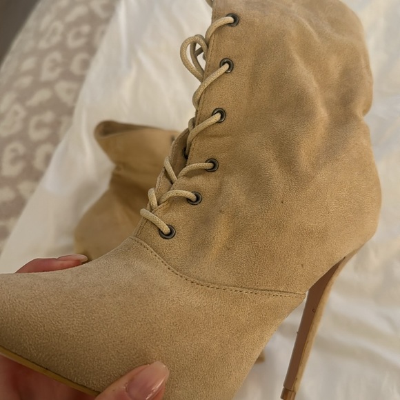 ALDO Suede tie boots - Picture 5 of 5